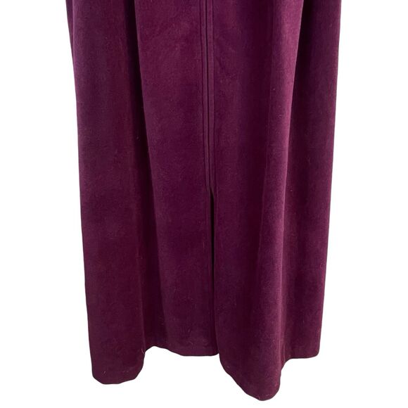 VTG Vanity Fair Maroon House Coat Robe Full Zip Size Medium Plush Elegant USA - Picture 7 of 16